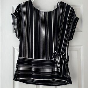 A.U.W Black and‎ White Striped Blouse with Side Bow Size Medium